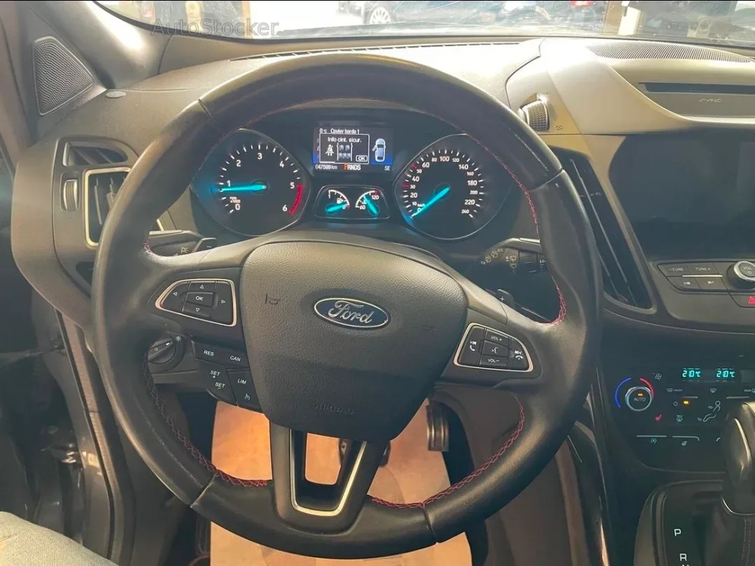 Ford Kuga (2018) 14