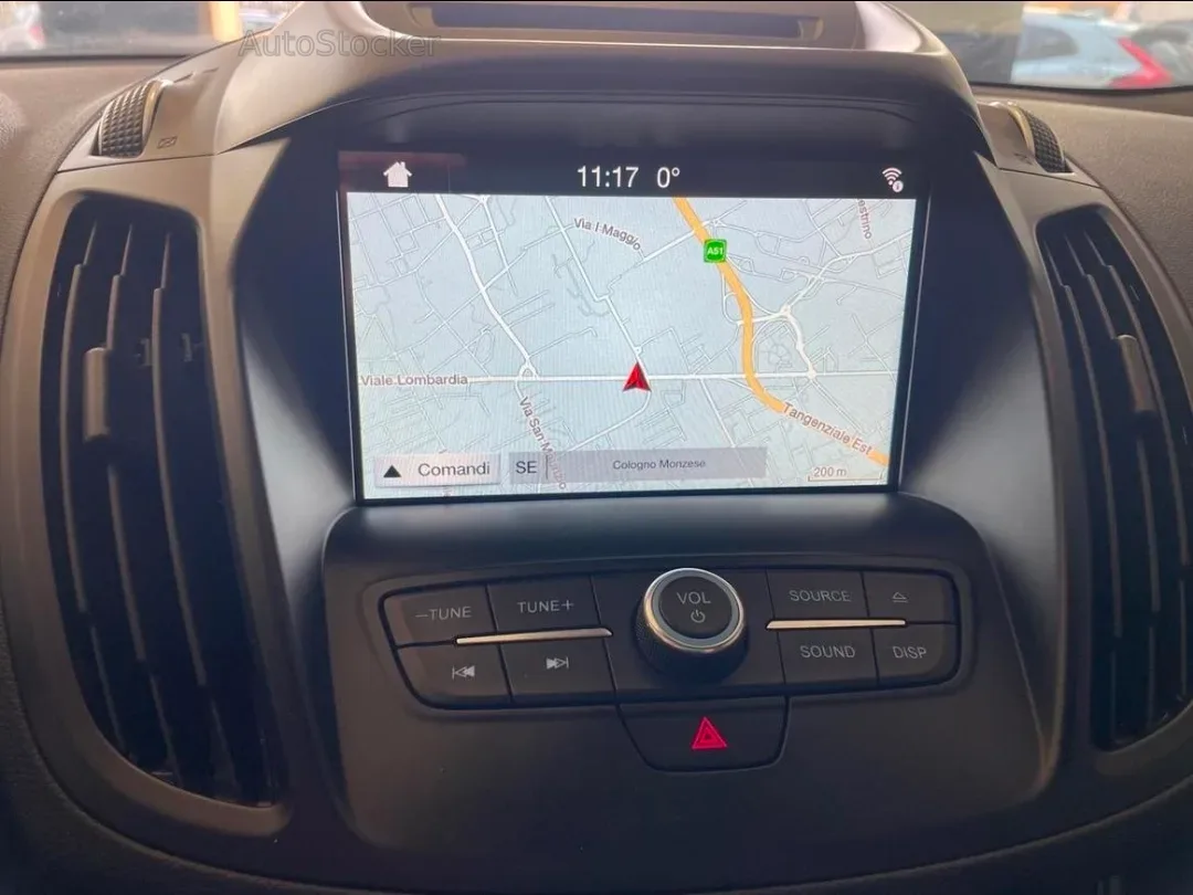 Ford Kuga (2018) 9