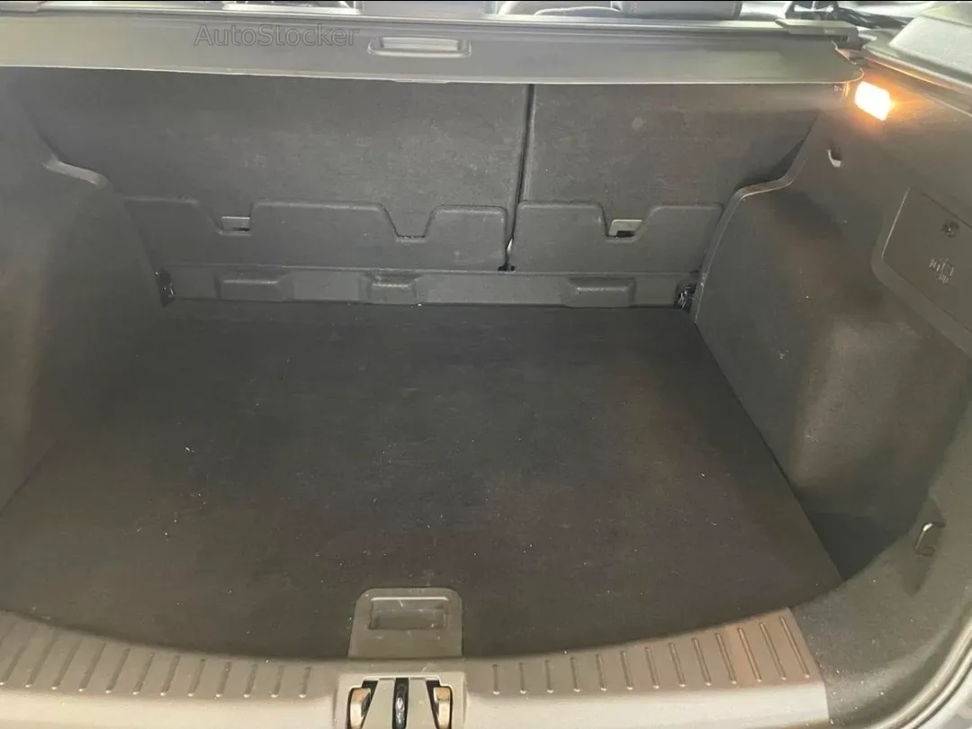 Ford Kuga (2018) 12