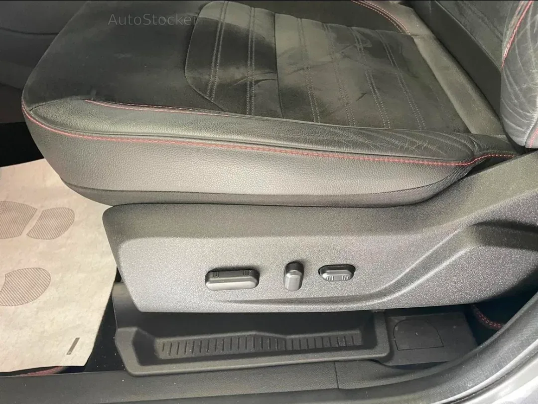 Ford Kuga (2018) 16