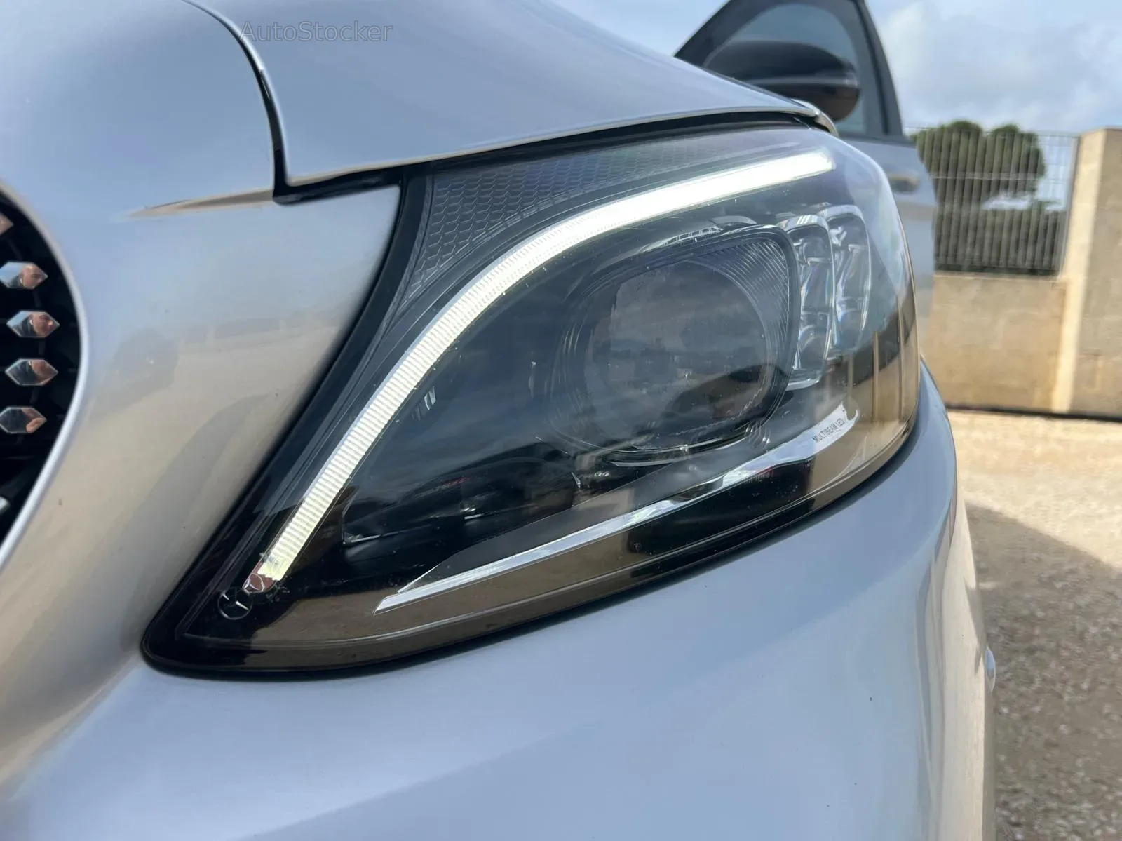 Mercedes-Benz C-Class (2019) 3