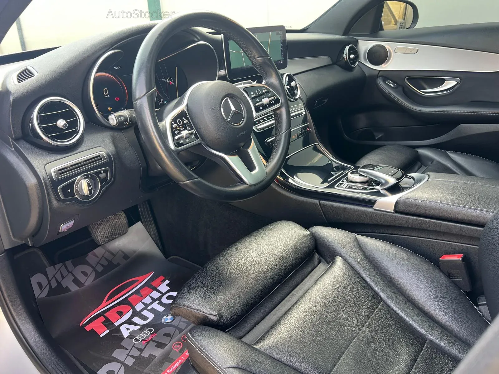 Mercedes-Benz C-Class (2019) 9