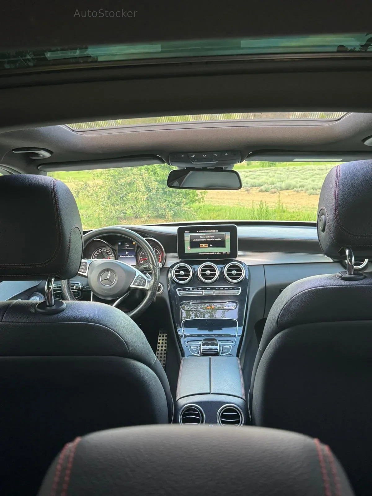 Mercedes-Benz C-Class (2016) 10
