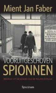 Omslag van Vooruitgeschoven spionnen