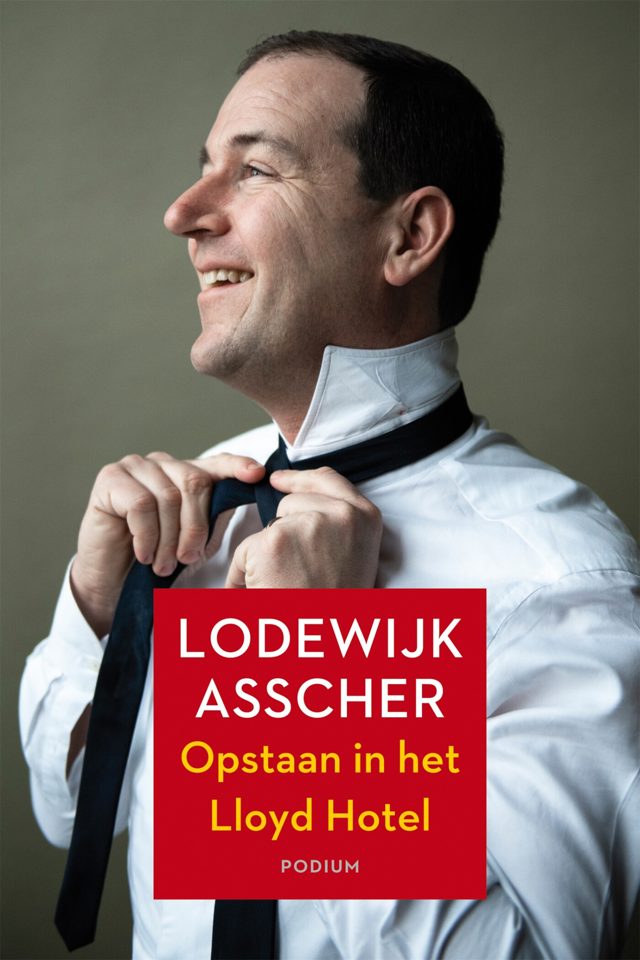 Omslag van Opstaan in het Lloyd Hotel