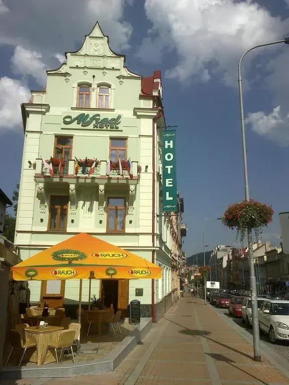 Hotel Alfred, Carlsbad Rybáře