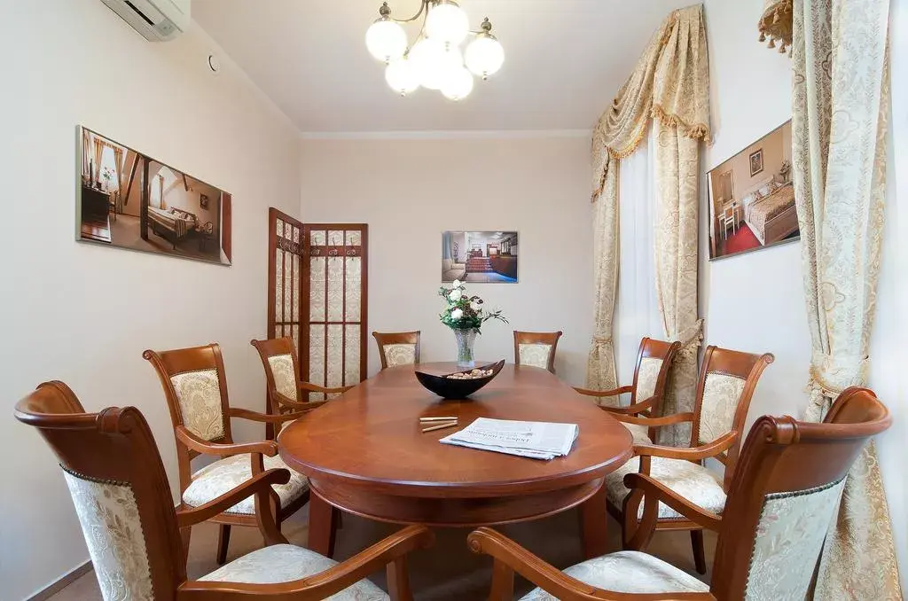 Photo 5 of Alqush Downtown Hotel