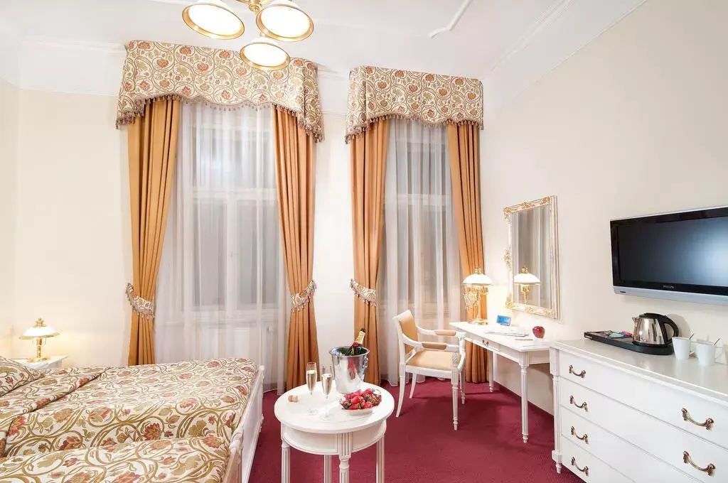 Photo 2 of Alqush Downtown Hotel