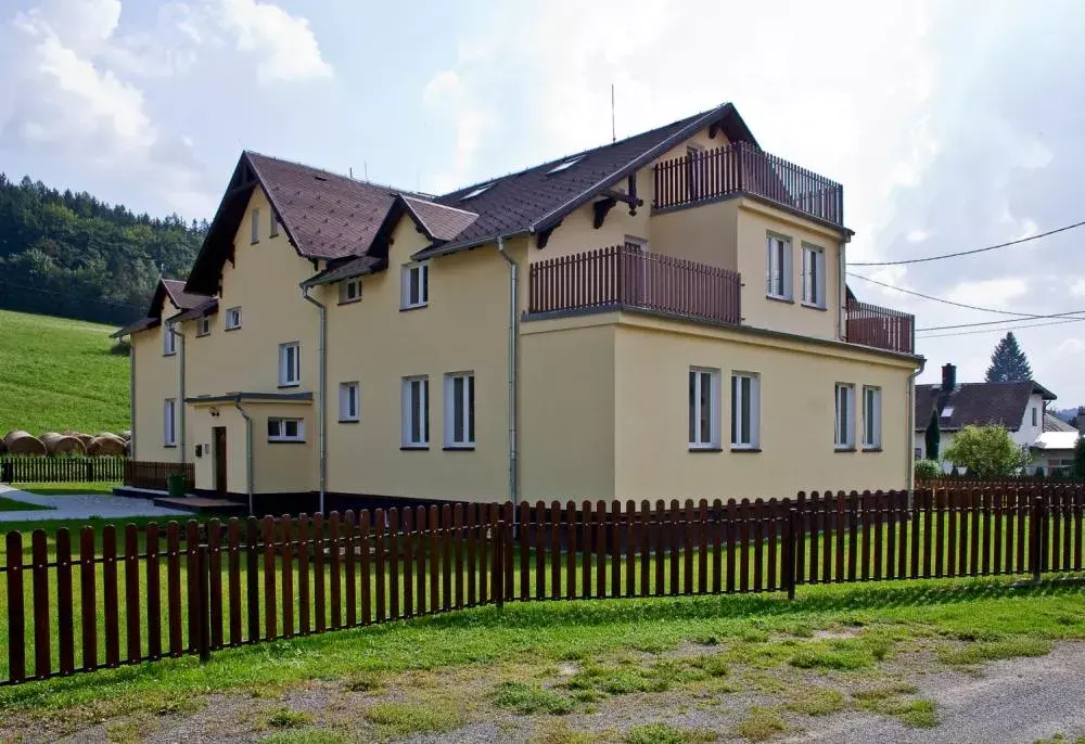 Apartmány Karlovický dvůr