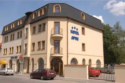 Hotel Attic, Praha Michle