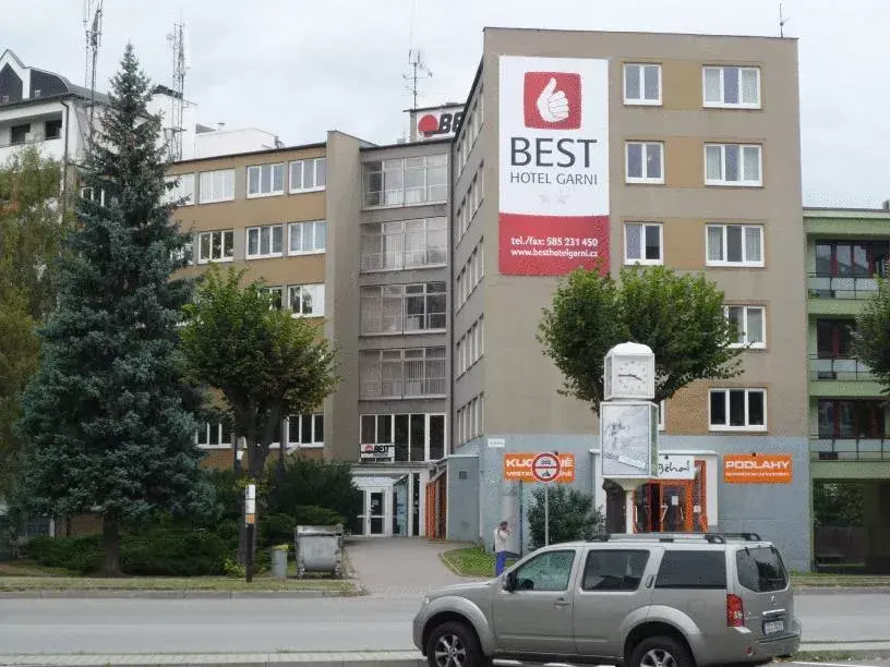 Best hotel Garni, Olomouc Lazce