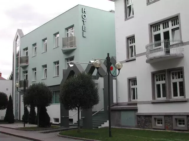 HOTEL IMOS, Lundenburg Břeclav