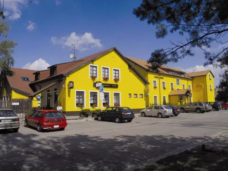 Hotel ROSE & Penzion ROSE & Apartmány ROSE, Lundenburg Břeclav