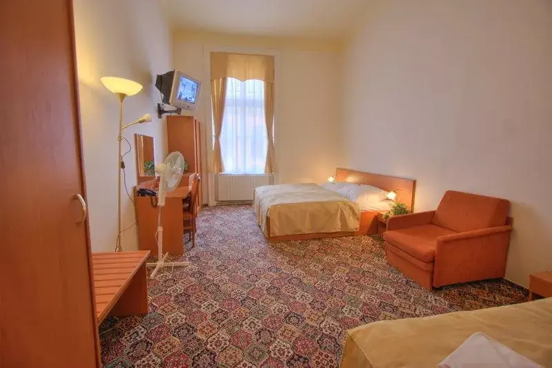 HOTEL CITY , Prague New Town