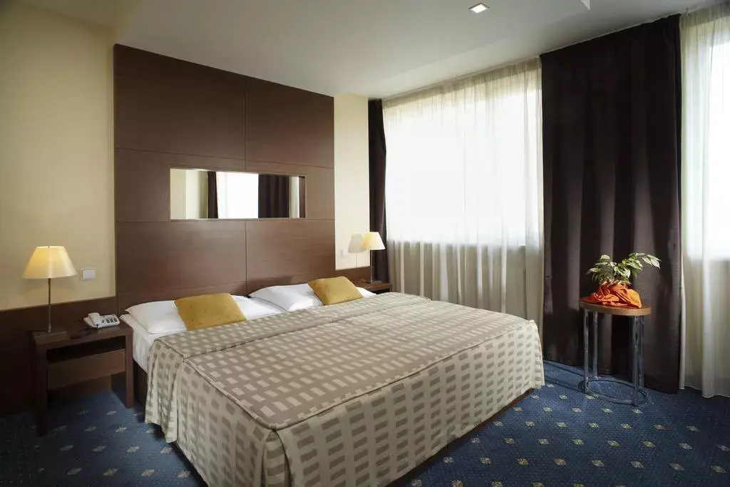 Photo 4 of Hotel Fortuna West Praga