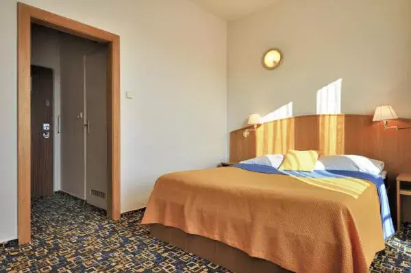 Photo 2 of Hotel Continental