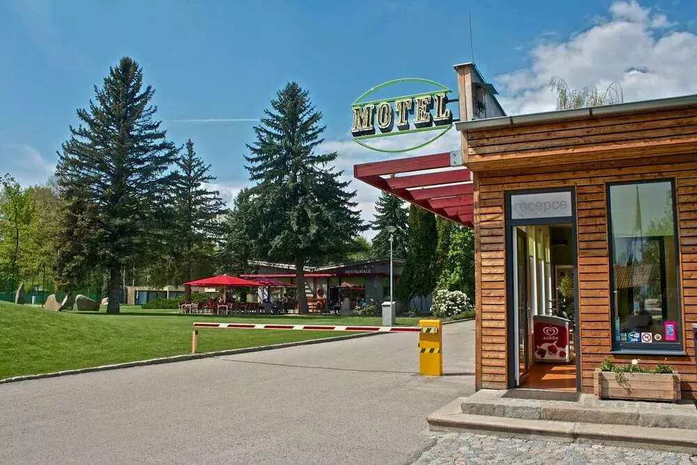 Villa Resort Dlouhá louka, Budweis České Budějovice 2