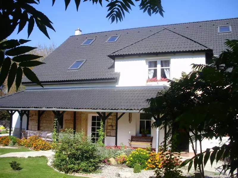 Jestřebí