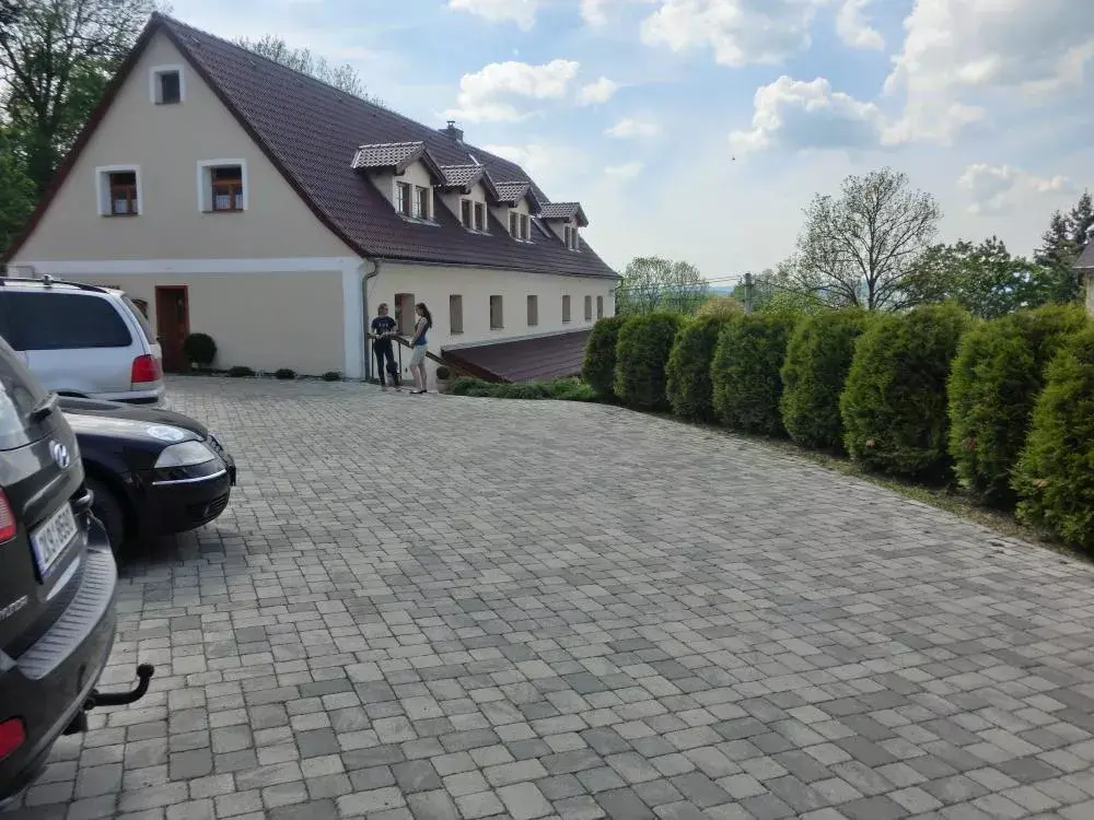 Photo 3 of Dvůr Stráň
