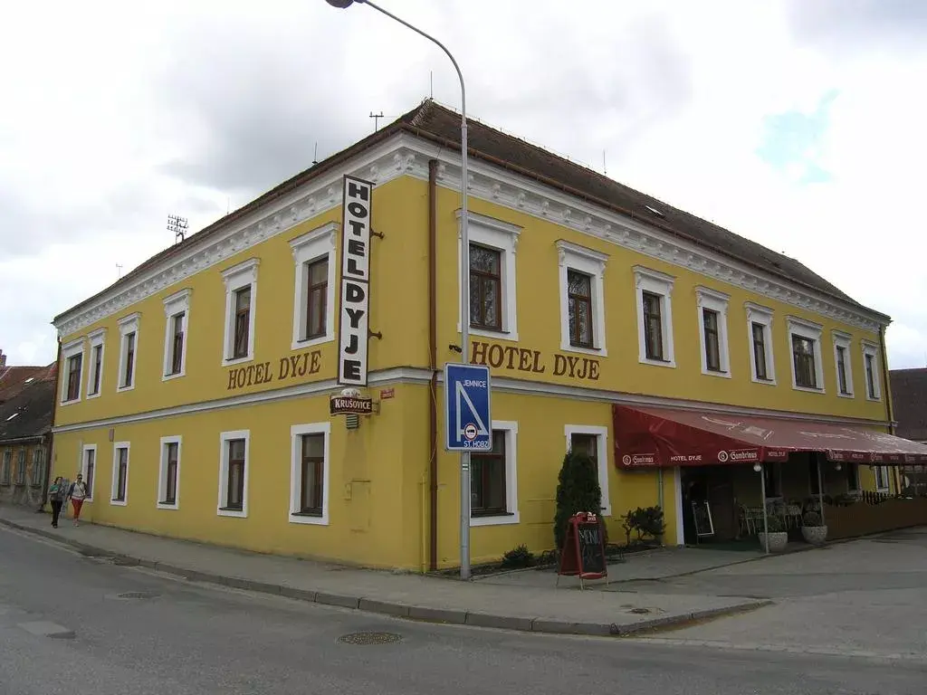 Hotel Dyje, Dačice I