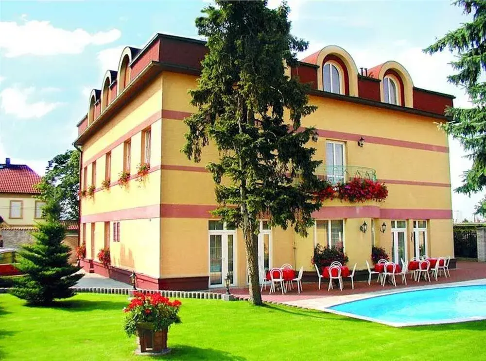 Hotel Elizza, Praha Záběhlice