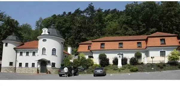 Photo 2 of Zámeček pod hradem