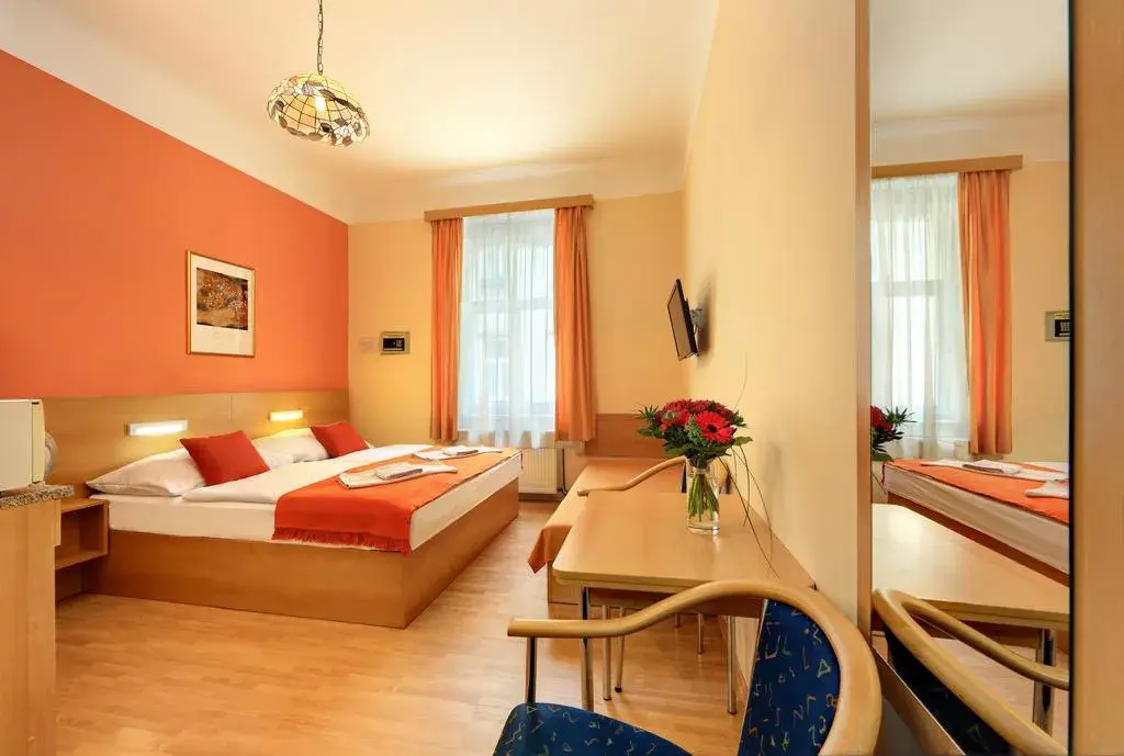 Photo 3 of Hotel Golden City