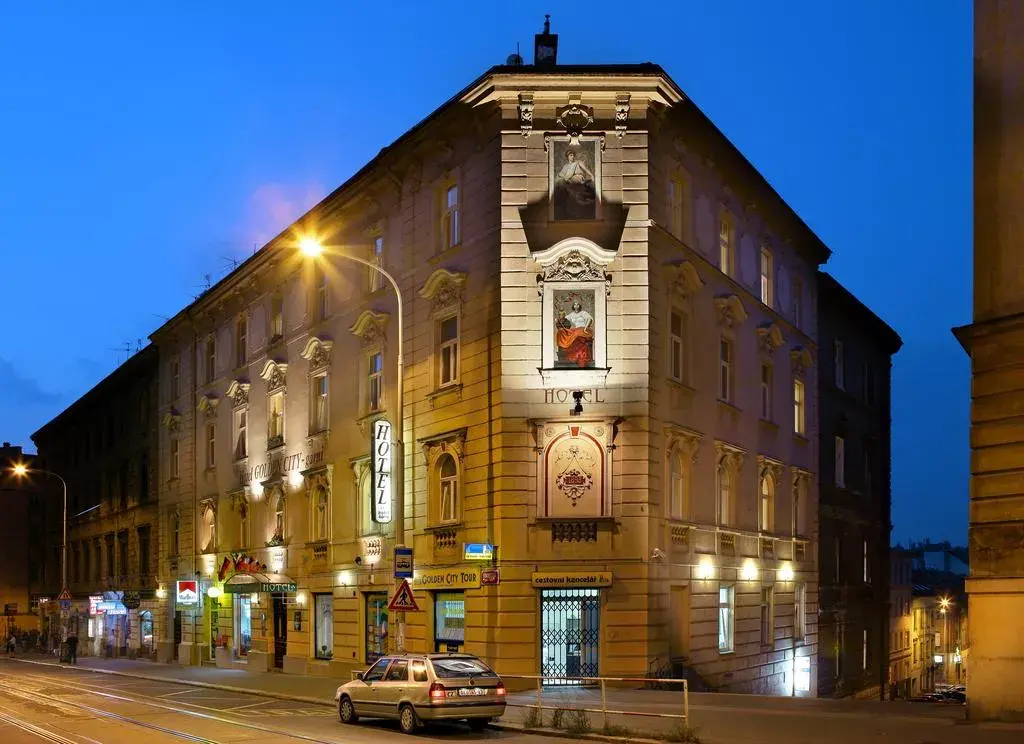 Photo 2 of Hotel Golden City