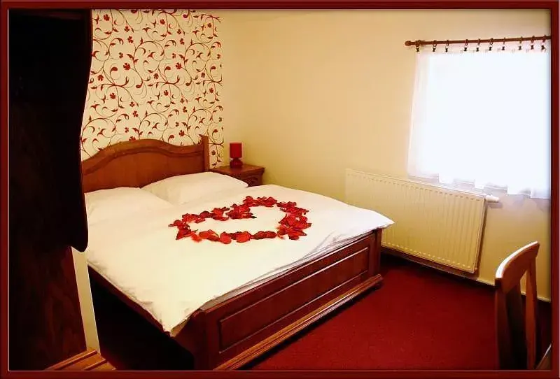 Photo 3 of Golden Golem hotel