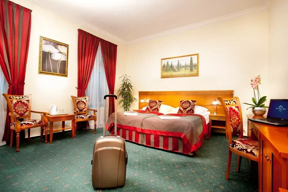 GREEN GARDEN HOTEL, Prague New Town