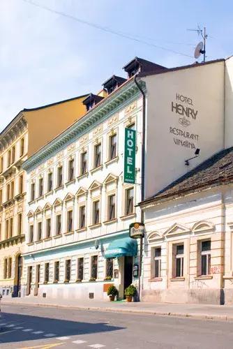 Hodinový Hotel Henry, Prag Holešovice