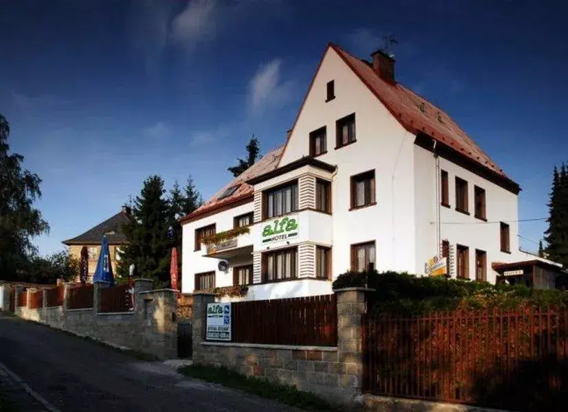 Hotel Alfa