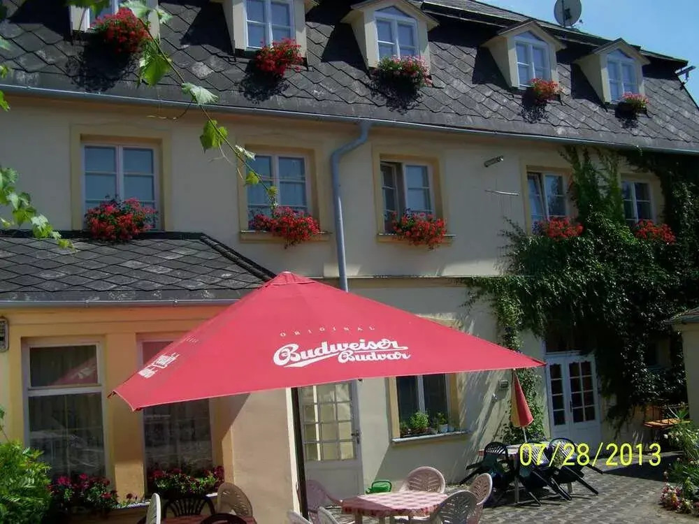 Photo 3 of Hotel Alster
