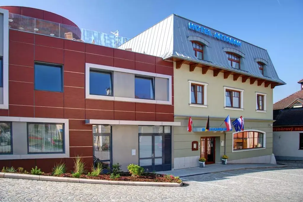 Hotel Artaban, Žirovnice