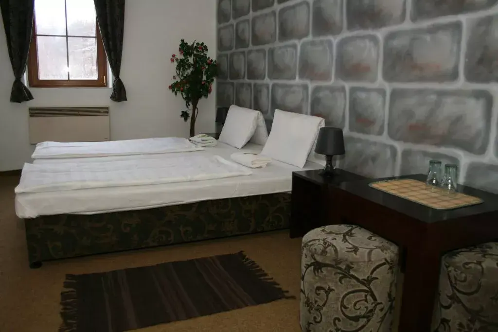 Photo 5 of Hotel Camelot