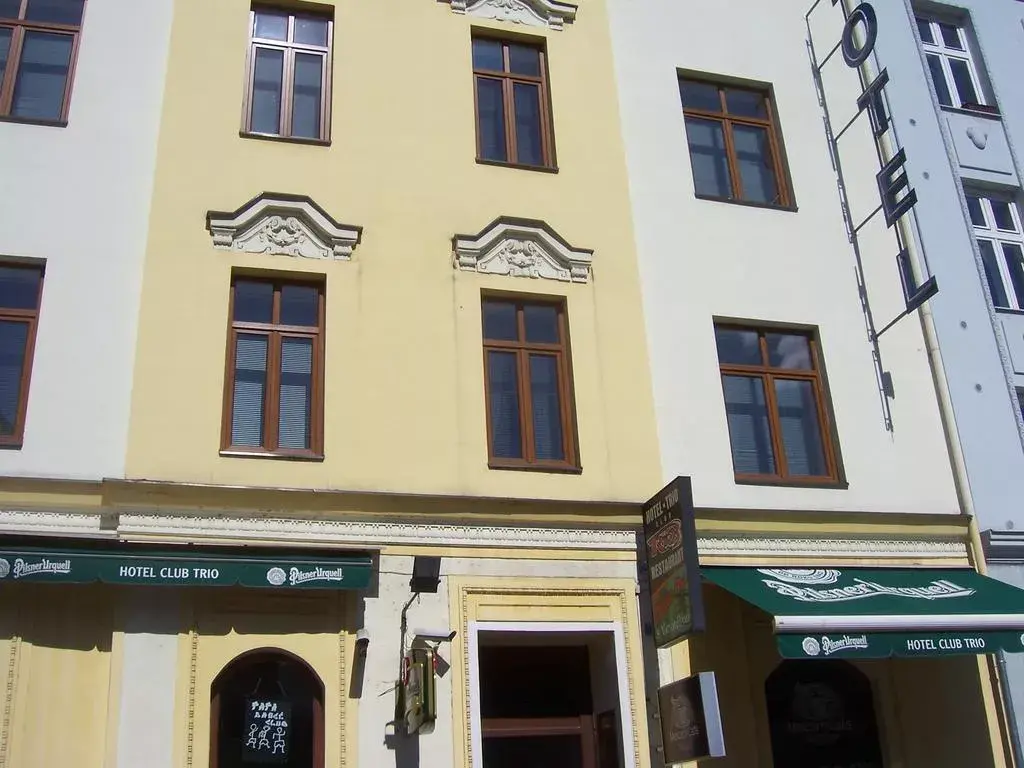 Photo 2 of Trio Apartments