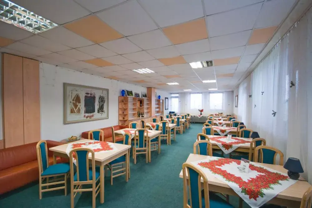 Photo 2 of Hotel Gurmán