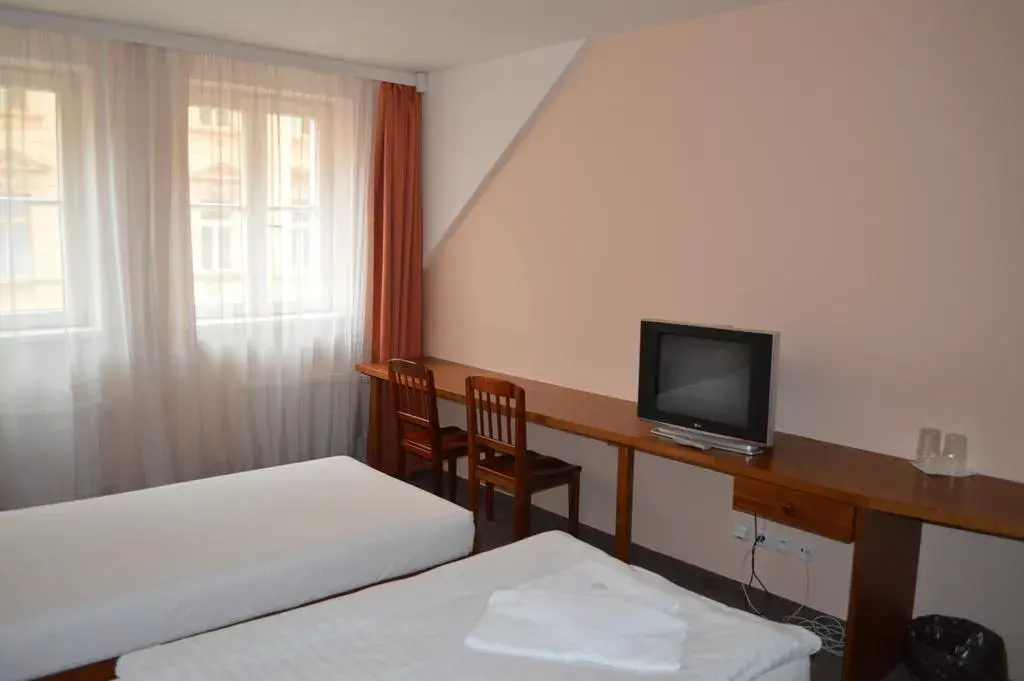 Photo 4 of Hotel Karlin