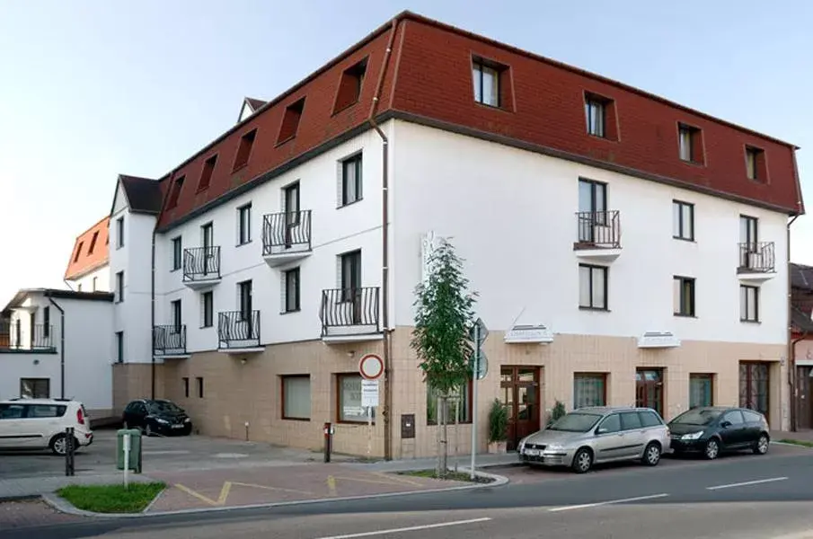 Hotel Klaret Praha, Praha Čakovice