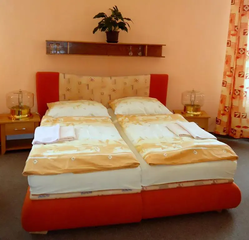 Photo 2 of Hotel Květnice