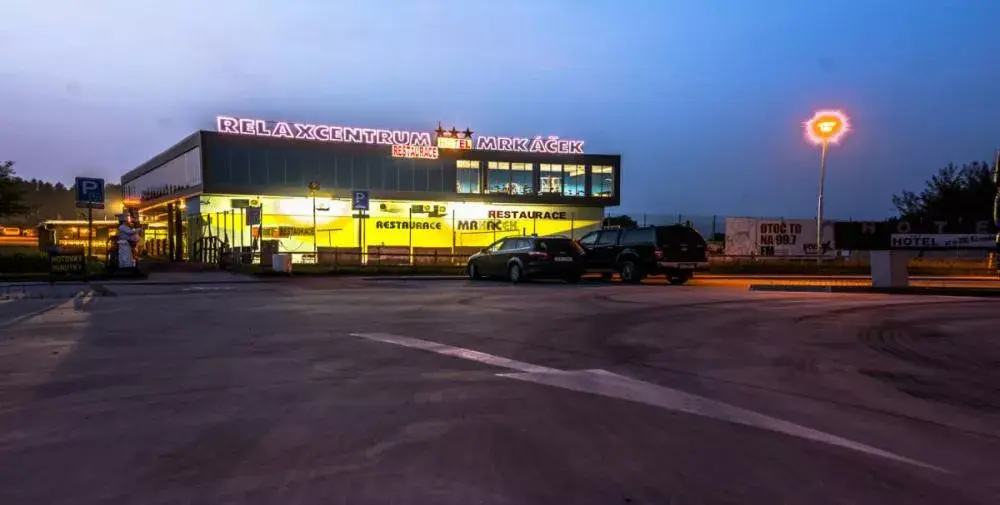 Hotel MRKÁČEK