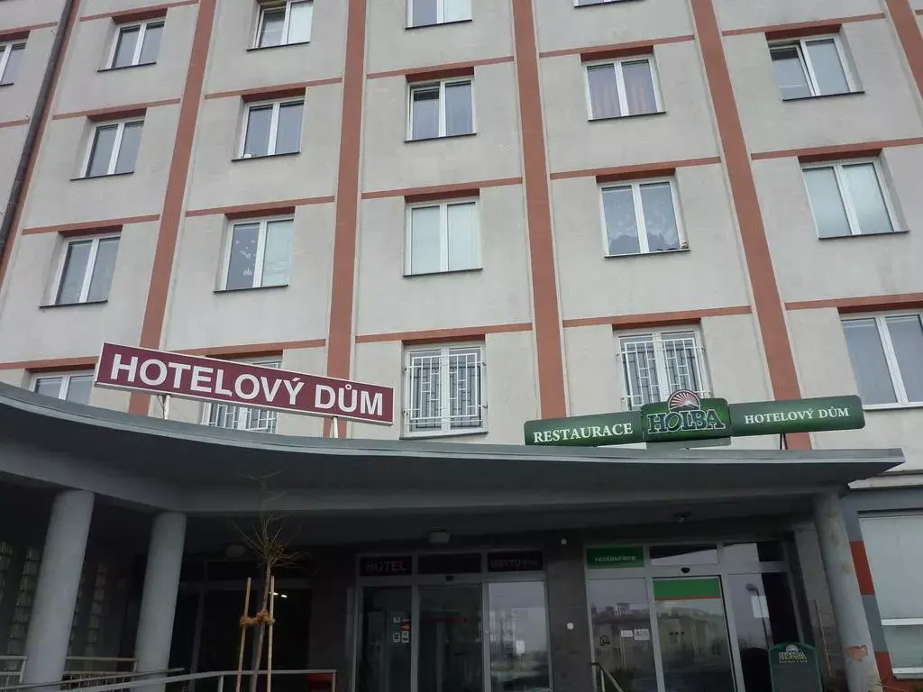 Hotelový dům, Olomouc Povel