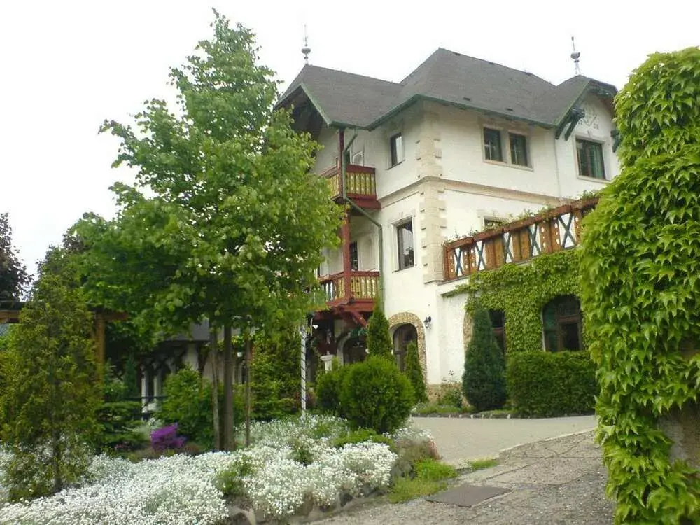 Hotelpenzion Srdíčko, Ústí nad Labem Brná