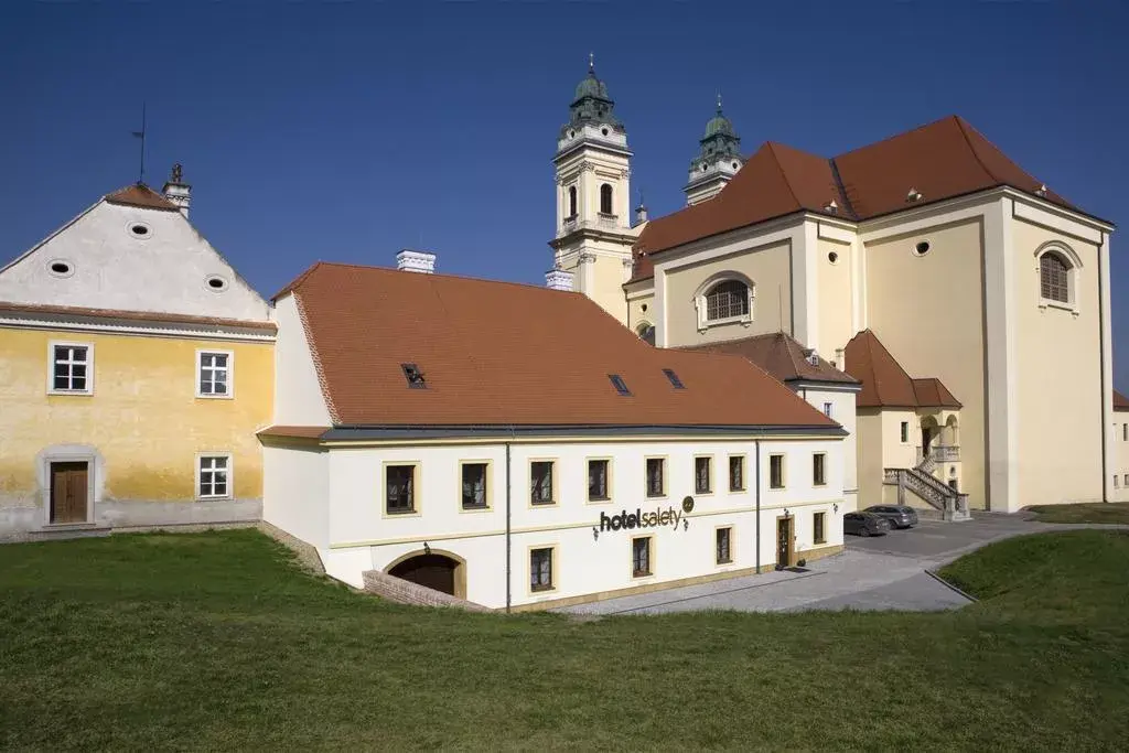 Hotel Salety, Valtice