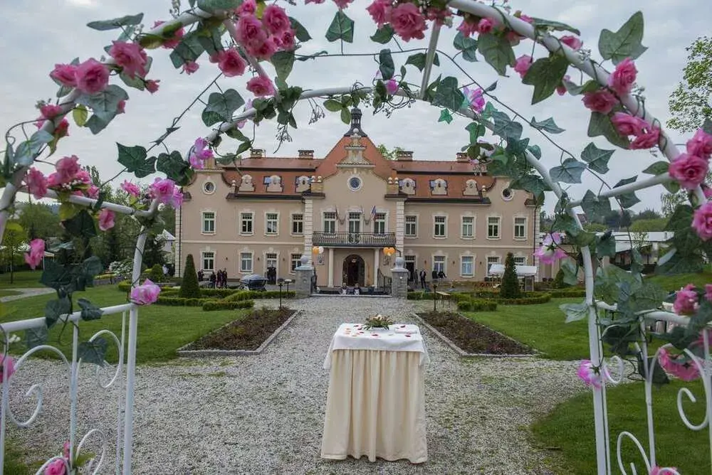 Photo 3 of HOTEL zámek BERCHTOLD