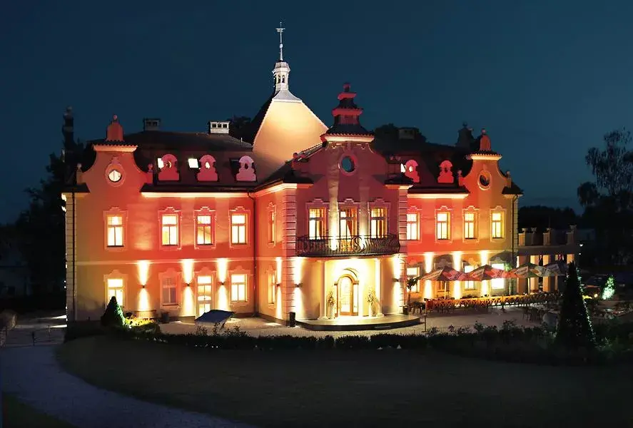 HOTEL zámek BERCHTOLD