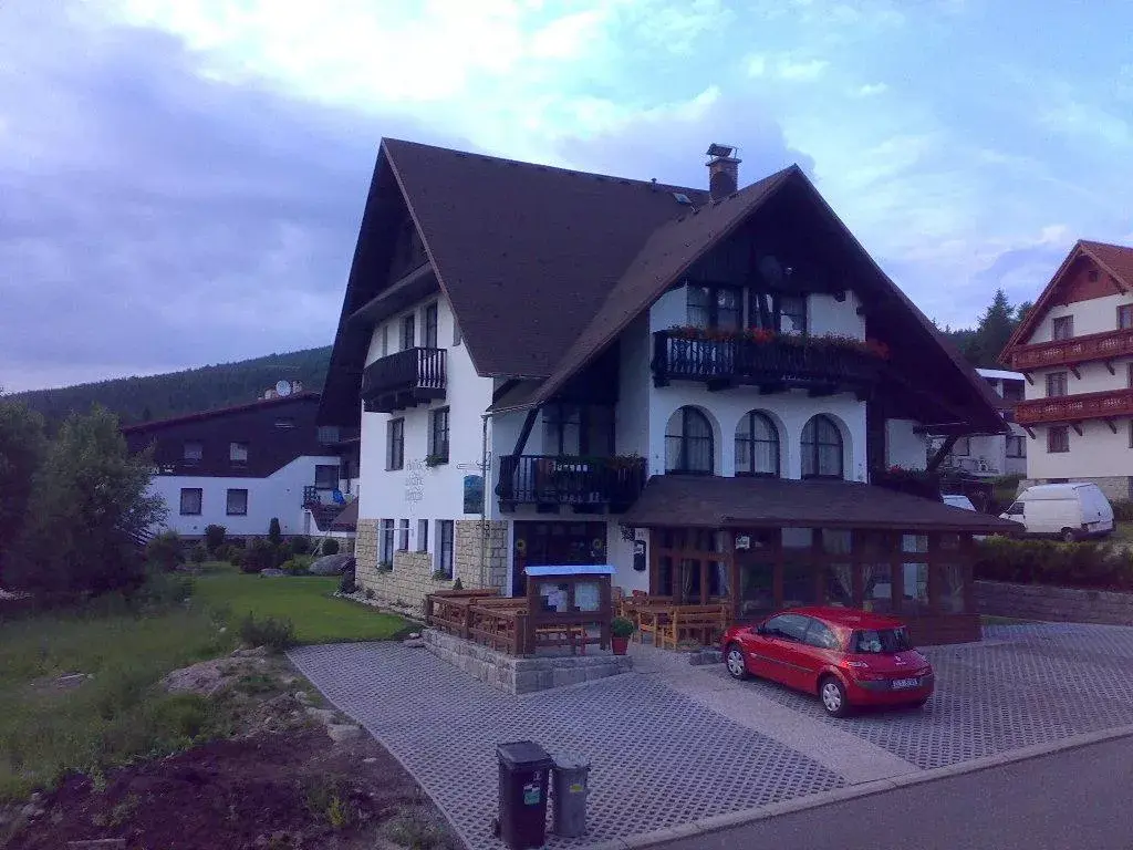 Hotýlek u hraběte Harracha SPA & RELAX
