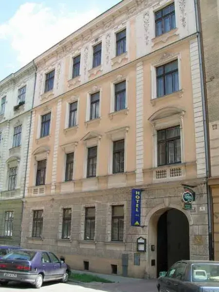 HOTEL PYRAMIDA, Staré Brno