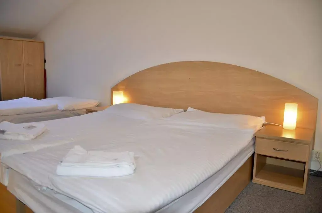 Hotel Inturprag, Praha Vysočany