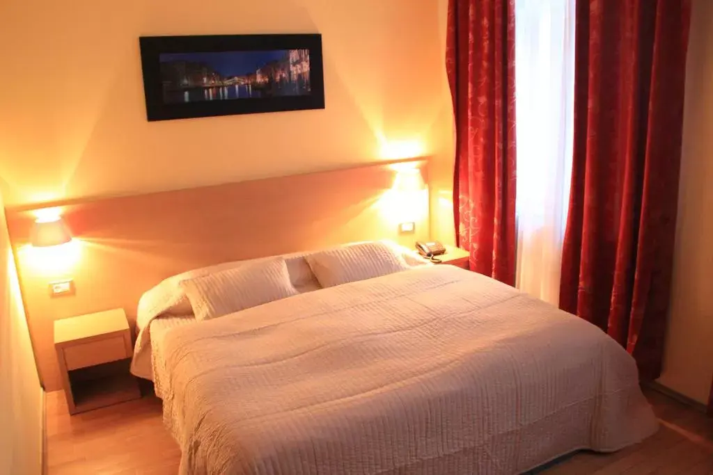 Photo 5 of City Lounge